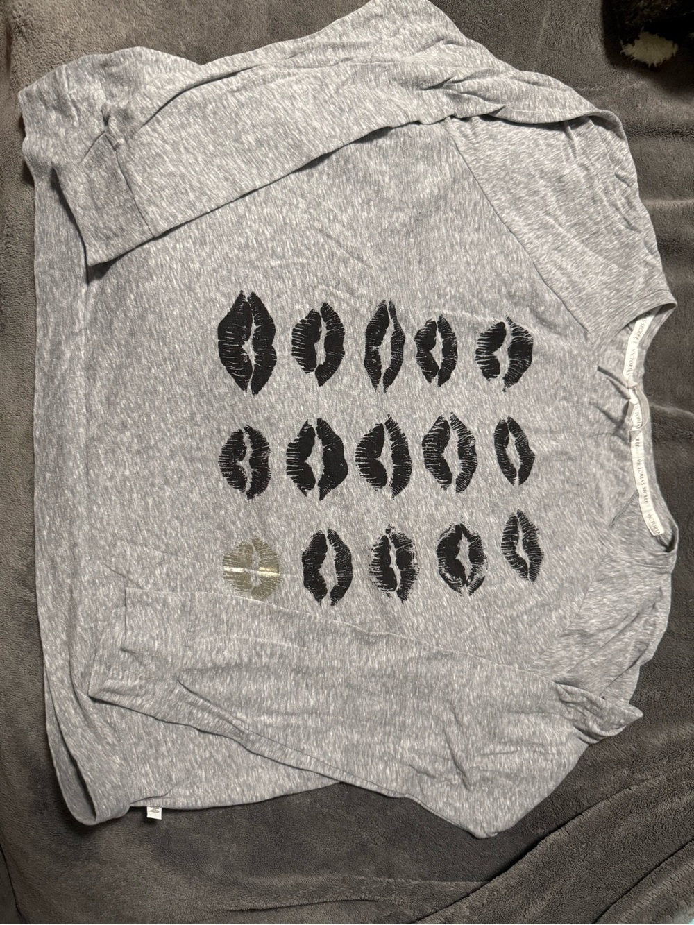 Victoria Secret - NWOT - Women's Gray Graphic Long-Sleeve Top with Lip Print